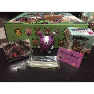Kidrobot Dunny Endangered Series ELIZABETH BERDANN Purple Pony Horse 1/40 Chase